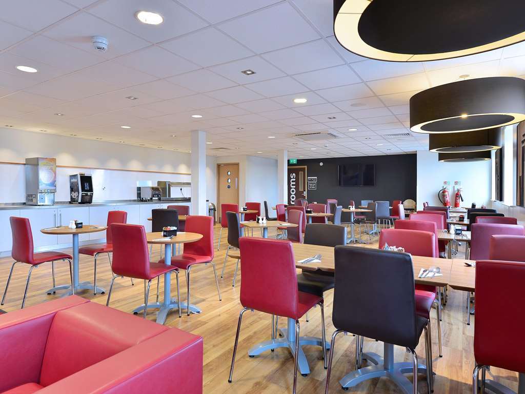 Travelodge London Finchley Restaurant photo
